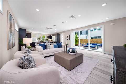 130 Chorus, Irvine, CA 92618