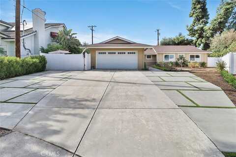 8601 Santa Susana Place, Canoga Park, CA 91304