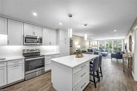 232 Banyan, NAPLES, FL 34102