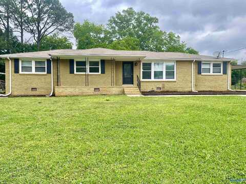304 SE Meadowbrook Drive, Huntsville, AL 35803