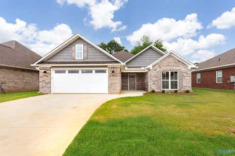 124 Glen Oaks Circle, Glencoe, AL 35905
