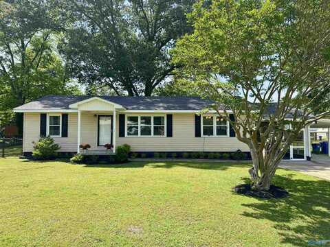 403 Taylor Road, Glencoe, AL 35905