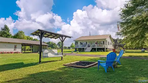 778 County Road 572, Rainsville, AL 35986