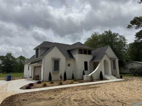 1718 Walnut Street, Albertville, AL 35950