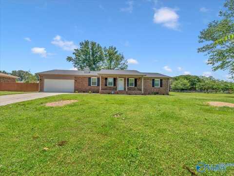 2309 Pembrook Circle SW, Huntsville, AL 35803