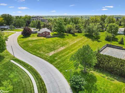 513 Brentwood Road, Marshalltown, IA 50158