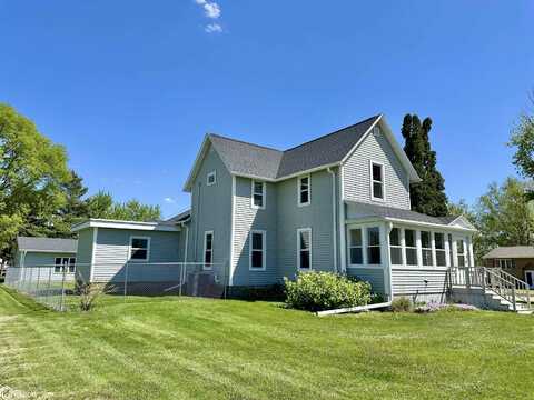 404 Broad Street, Grinnell, IA 50112