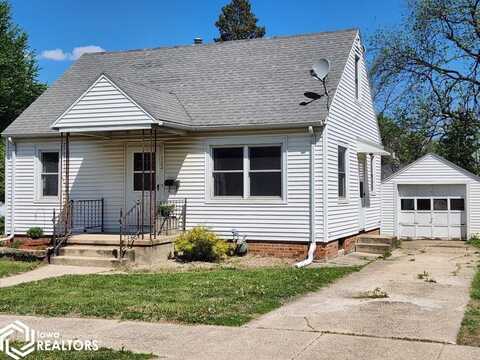 722 3rd Street SW, Mason City, IA 50401