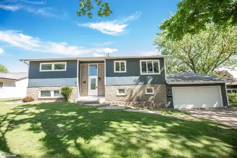 711 E Chubb Street, Algona, IA 50511