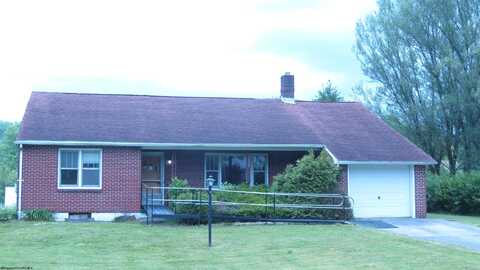 1782 Parsons Road, Montrose, WV 26283