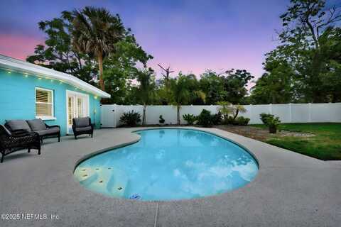 926 5TH Avenue N, Jacksonville Beach, FL 32250