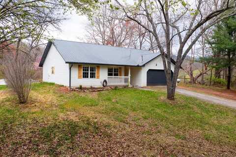 943 Chatuge Lane, Hayesville, NC 28904