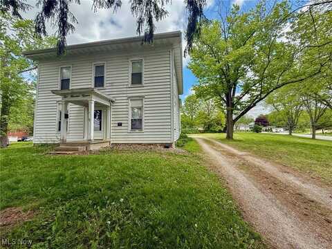 215 High Street, Lodi, OH 44254