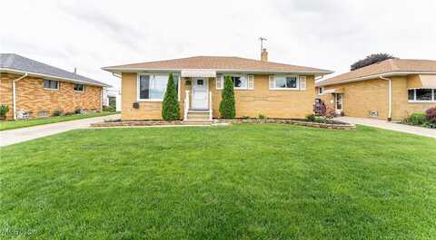 4713 Forest Edge Drive, Brooklyn, OH 44144