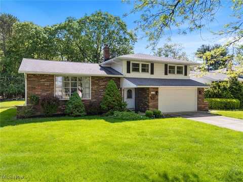 6555 Fairweather Drive, Middleburg Heights, OH 44130
