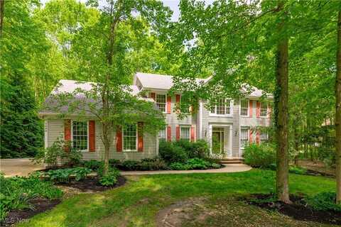 1030 Whisperwood Lane, Aurora, OH 44202