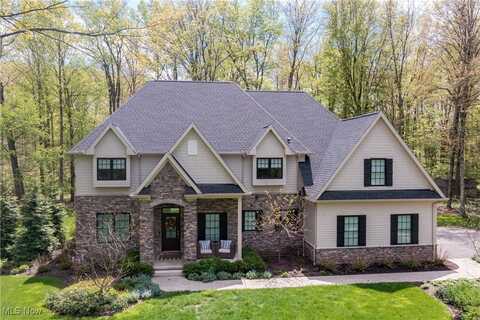 31370 Hiram Trail, Moreland Hills, OH 44022