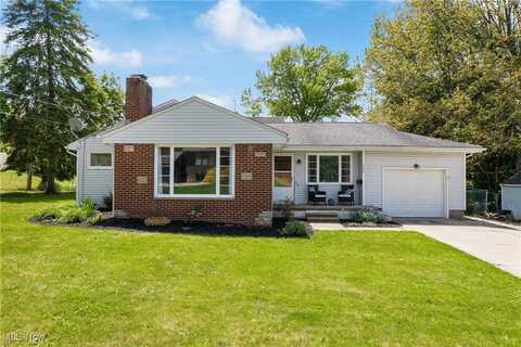 2202 Cramer Avenue, Akron, OH 44312