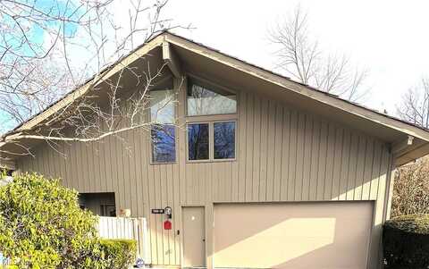 250 Laurel Circle, Aurora, OH 44202