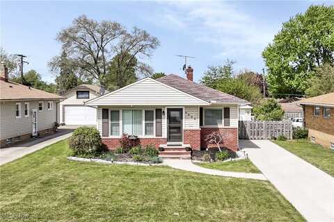 3886 Circlewood Drive, Fairview Park, OH 44126