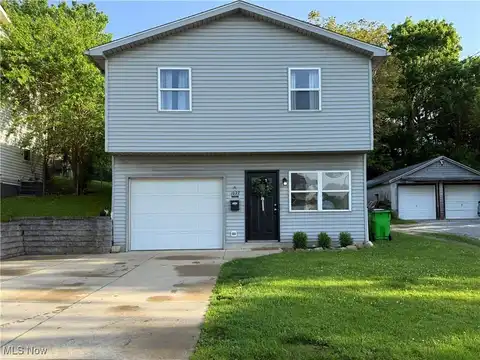 1027 W Hopocan Avenue, Barberton, OH 44203