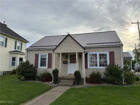 428 Kelly Street NW, New Philadelphia, OH 44663