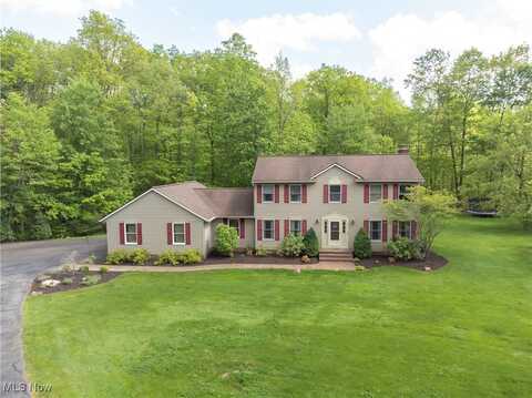 650 Thornhill Lane, Aurora, OH 44202
