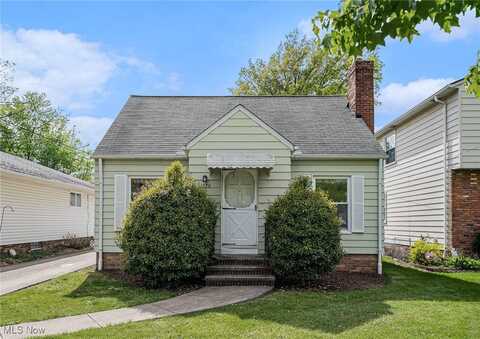 1176 Irene Road, Lyndhurst, OH 44124