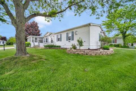 44 Periwinkle Drive, Olmsted Falls, OH 44138