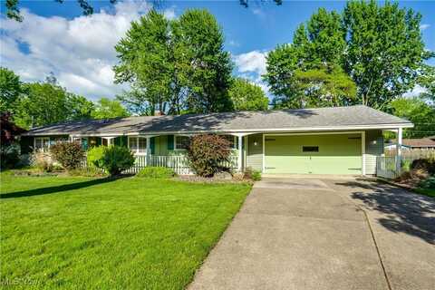 201 Yoder Boulevard, Avon Lake, OH 44012