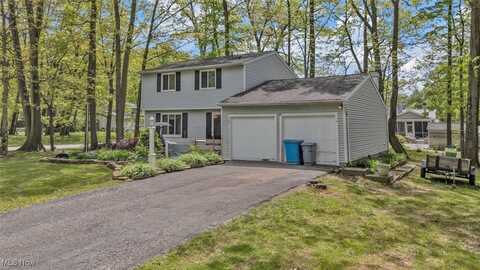 1620 Sapphire Drive, Hudson, OH 44236
