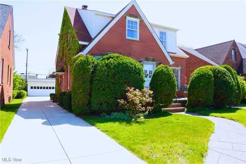 2217 Brookview Boulevard, Parma, OH 44134
