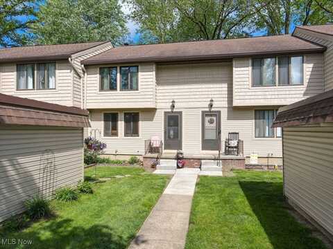10219 Spinnaker Run, Aurora, OH 44202