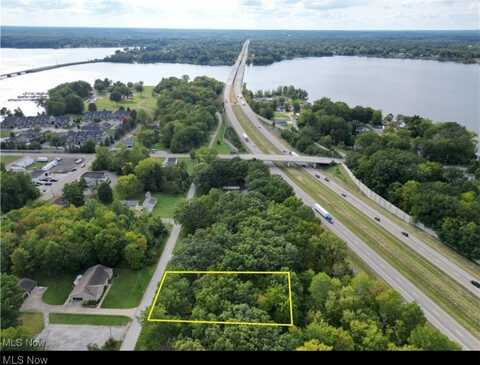 16646 Oakwood Drive, Lake Milton, OH 44429
