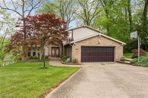2990 Wildridge Drive NW, Massillon, OH 44646