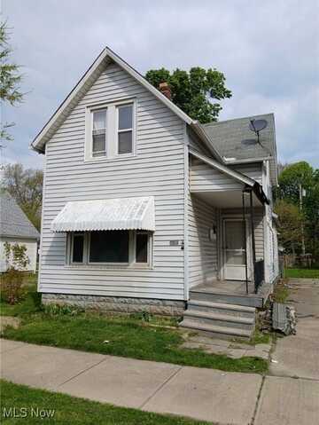 7414 Colgate Avenue, Cleveland, OH 44102