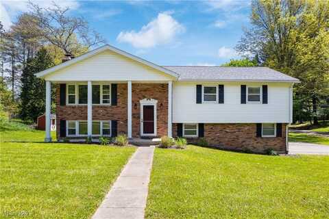 202 Maple Avenue, Chardon, OH 44024