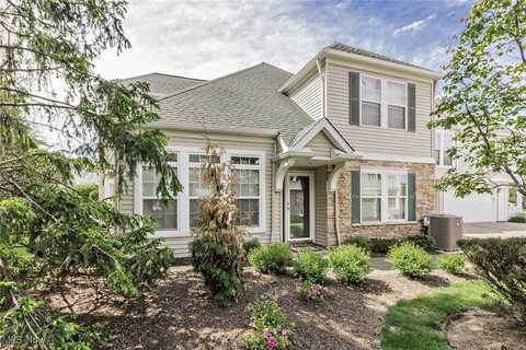 357 E Legends Court, Highland Heights, OH 44143