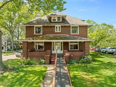 1447 S Arch Avenue, Alliance, OH 44601