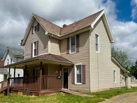 1203 Woodland Street NE, Warren, OH 44483