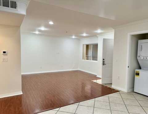 13525 Vanowen St., Valley Glen, CA 91405