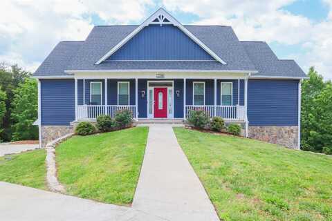 7768 Pinecone Lane, Hickory, NC 28602