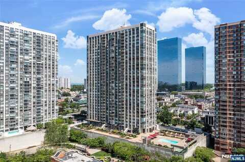 200 Old Palisade Road 2C, Fort Lee, NJ 07024