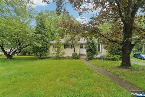 953 Franklin Turnpike, Allendale, NJ 07401