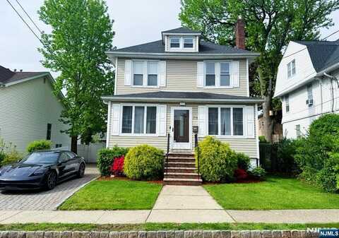 28 Lincoln Avenue, Cliffside Park, NJ 07010