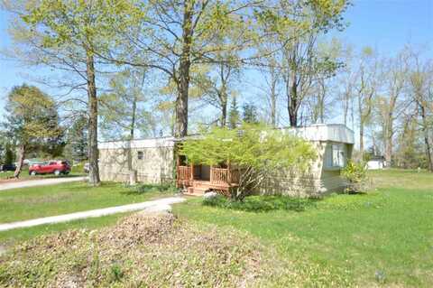 7745 Lake Michigan Heights Ct., Charlevoix, MI 49720