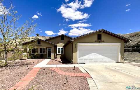 233 Crestwood Court, Gallup, NM 87301