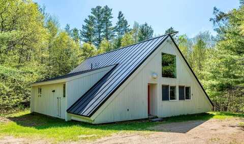 176 Pratt Bridge Road, Jamaica, VT 05343