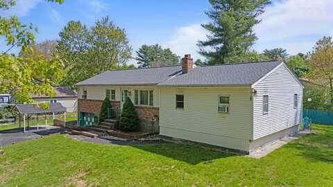 11 Hanson Avenue, Salem, NH 03038