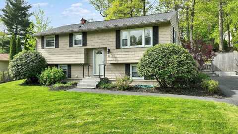 72 Wethersfield Road, Nashua, NH 03062